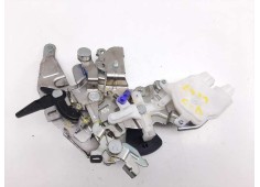 Recambio de cerradura puerta lateral derecha para dacia dokker ambiance referencia OEM IAM 826702242R  