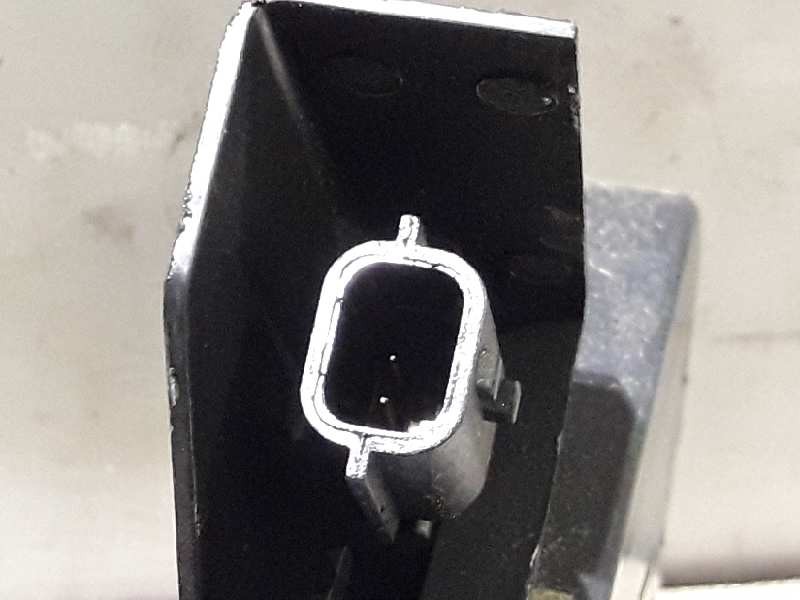 Recambio de cerradura puerta delantera derecha para dacia sandero stepway referencia OEM IAM 805026816R  