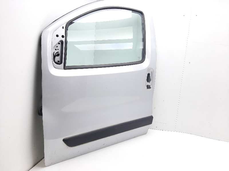 Recambio de puerta delantera izquierda para fiat qubo (300) dynamic referencia OEM IAM   