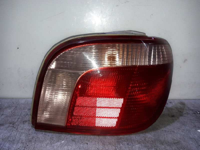 Recambio de piloto trasero derecho para toyota yaris (ncp1/nlp1/scp1) 1.0 linea sol referencia OEM IAM   