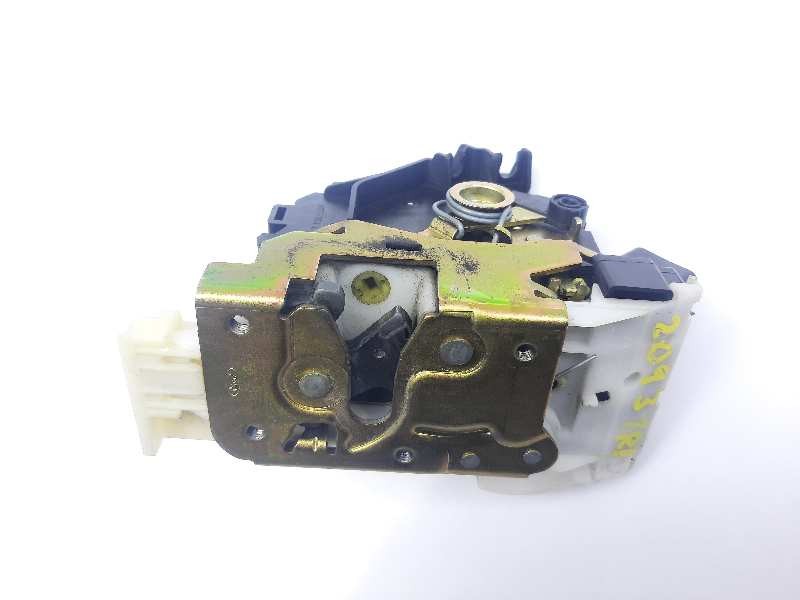 Recambio de cerradura puerta trasera izquierda para ford mondeo berlina (ge) ambiente referencia OEM IAM 2S4AA26413CB  