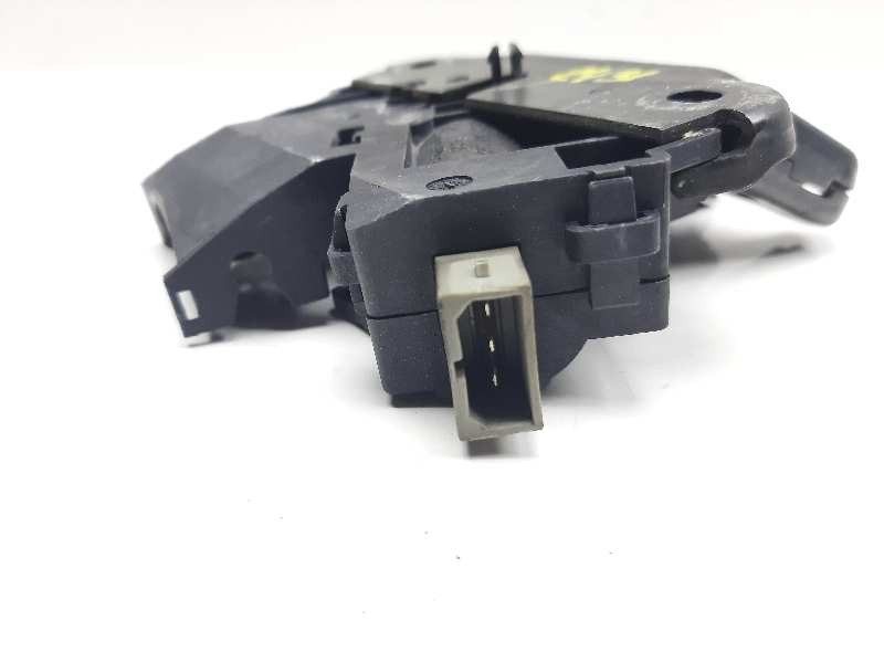 Recambio de cerradura maletero / porton para audi a8 (4e2) 3.0 tdi quattro referencia OEM IAM 4F5827505C  