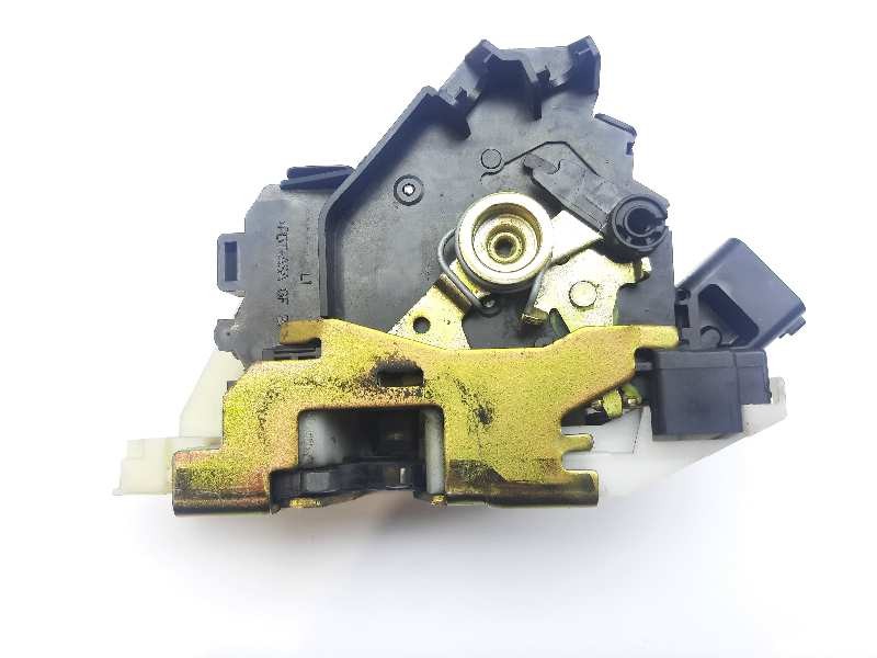 Recambio de cerradura puerta trasera izquierda para ford mondeo berlina (ge) ambiente referencia OEM IAM 2S4AA26413CB  