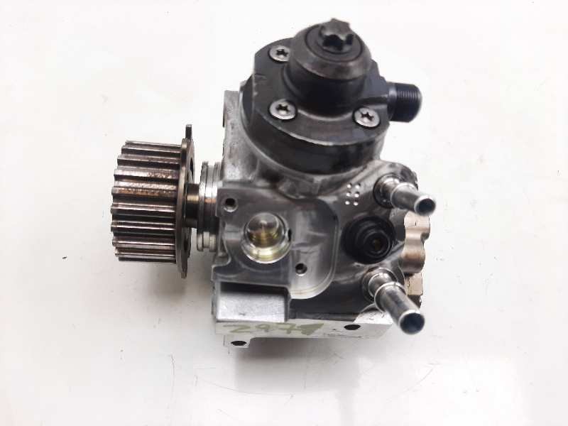 Recambio de bomba inyeccion para peugeot 208 access referencia OEM IAM 9688499680 0445010516 