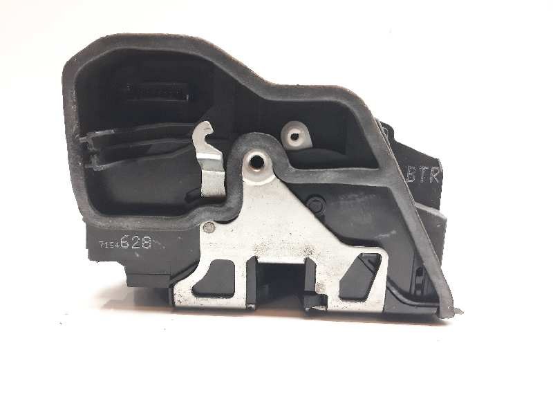Recambio de cerradura puerta delantera derecha para bmw serie 5 berlina (e60) 530d referencia OEM IAM 7154628  