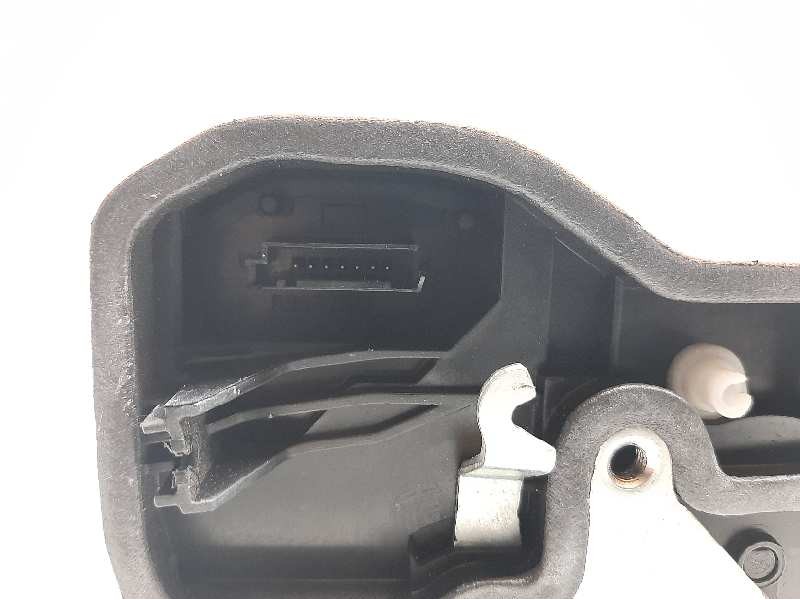 Recambio de cerradura puerta delantera derecha para bmw serie 5 berlina (e60) 530d referencia OEM IAM 7154628  