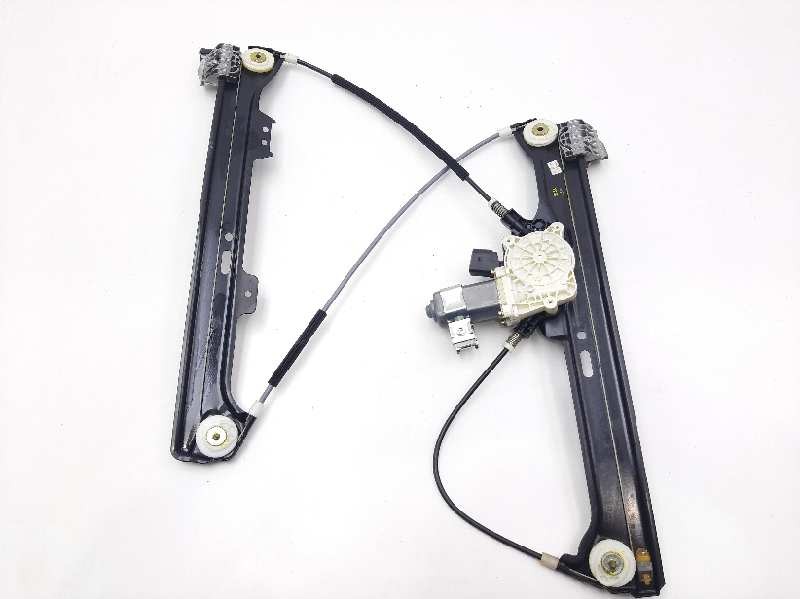 Recambio de elevalunas delantero derecho para bmw serie 5 berlina (e60) 530d referencia OEM IAM 7034352 51337184384 7075668
