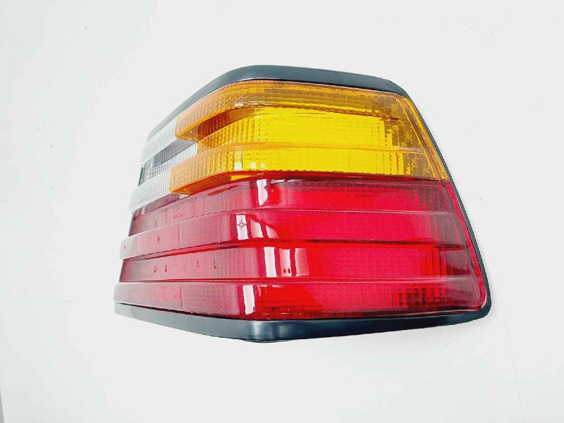 Recambio de piloto trasero derecho para mercedes clase e (w124) berlina referencia OEM IAM 16501034 1248206264RZ 