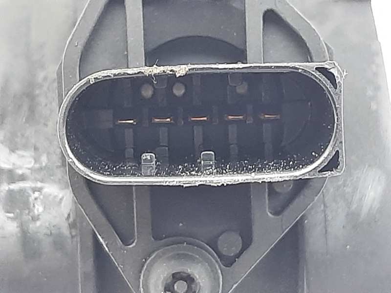 Recambio de caudalimetro para bmw serie 3 berlina (e46) 320d referencia OEM IAM 77870760 0928400468 