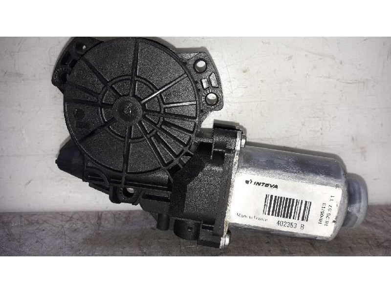 Recambio de motor elevalunas trasero izquierdo para kia sportage drive 4x2 referencia OEM IAM 402353B  