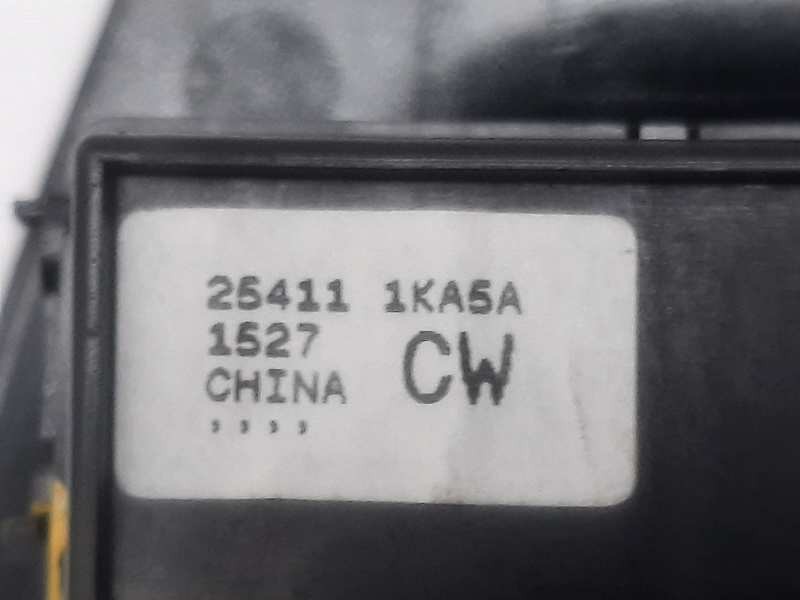 Recambio de mando elevalunas delantero derecho para nissan juke (f15) acenta referencia OEM IAM 254111KA5A  