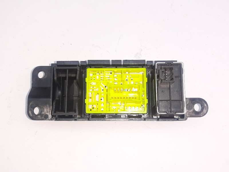 Recambio de mando retrovisor para nissan juke (f15) acenta referencia OEM IAM 681RUBV90A  