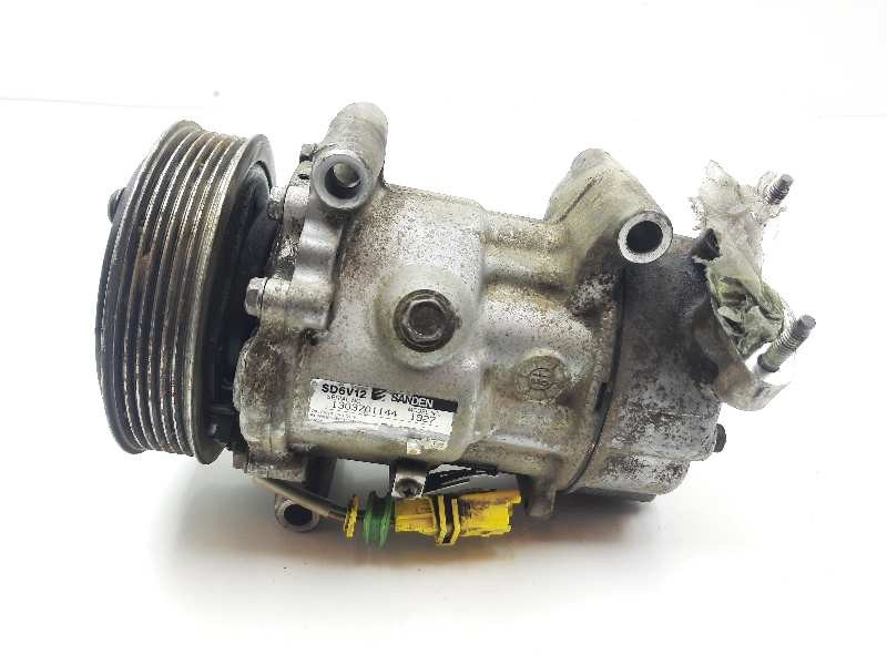 Recambio de compresor aire acondicionado para peugeot bipper básico referencia OEM IAM 1303701144  