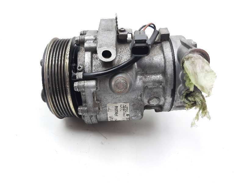 Recambio de compresor aire acondicionado para fiat qubo (300) dynamic referencia OEM IAM 50541345  
