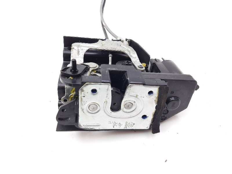 Recambio de cerradura puerta trasera derecha para ssangyong actyon 200 xdi referencia OEM IAM A045035  