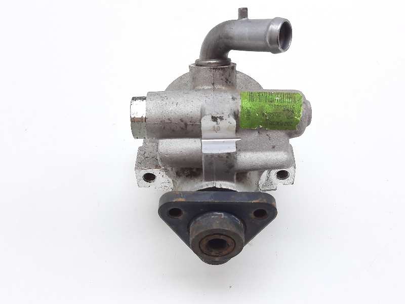 Recambio de bomba servodireccion para peugeot bipper básico referencia OEM IAM 28240628  