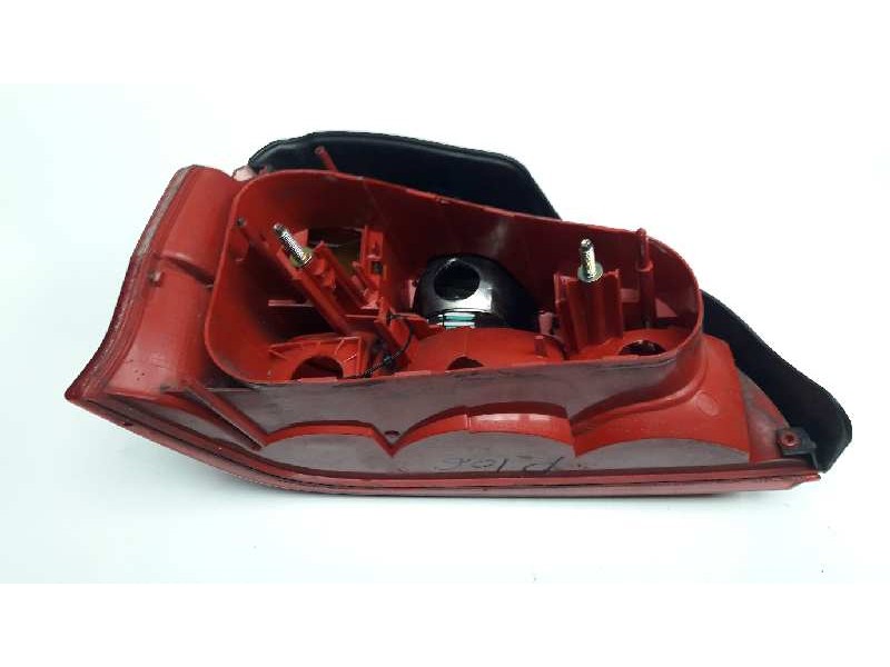 Recambio de piloto trasero derecho para peugeot 106 (s1) kid referencia OEM IAM   