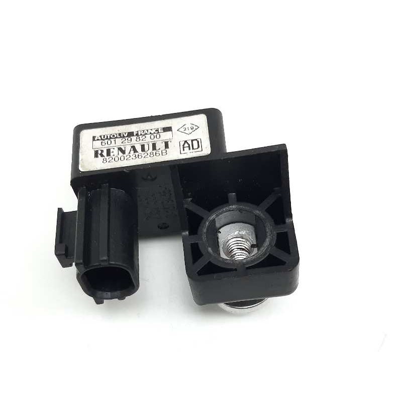 Recambio de sensor para renault megane ii berlina 5p dynamique referencia OEM IAM 8200236286B  