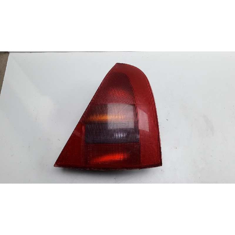 Recambio de piloto trasero derecho para renault clio ii fase i (b/cbo) 1.4 alize referencia OEM IAM   