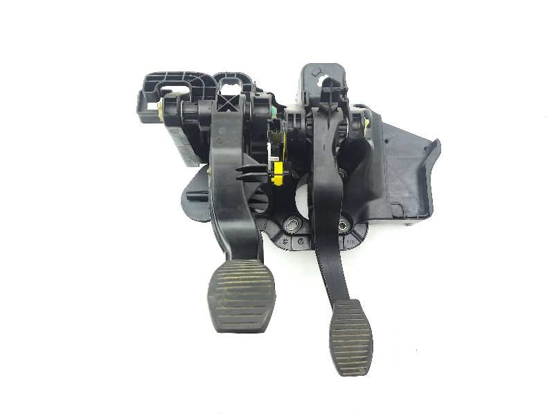 Recambio de pedal freno para fiat qubo (300) dynamic referencia OEM IAM 0520652400E  