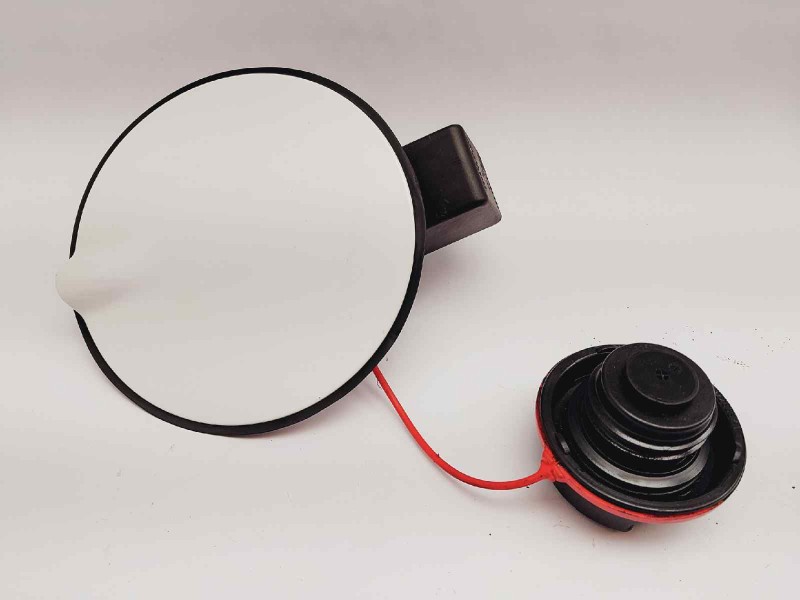 Recambio de tapa exterior combustible para opel corsa e van referencia OEM IAM 13183306  