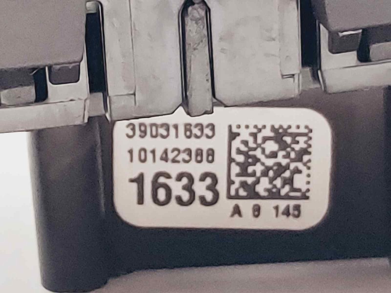 Recambio de no identificado para opel corsa e van referencia OEM IAM 13391249 39031664 39031633