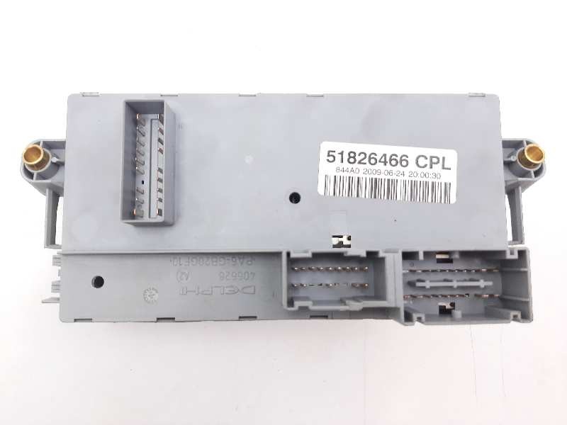 Recambio de caja reles / fusibles para lancia delta (181) platino referencia OEM IAM 51826466  