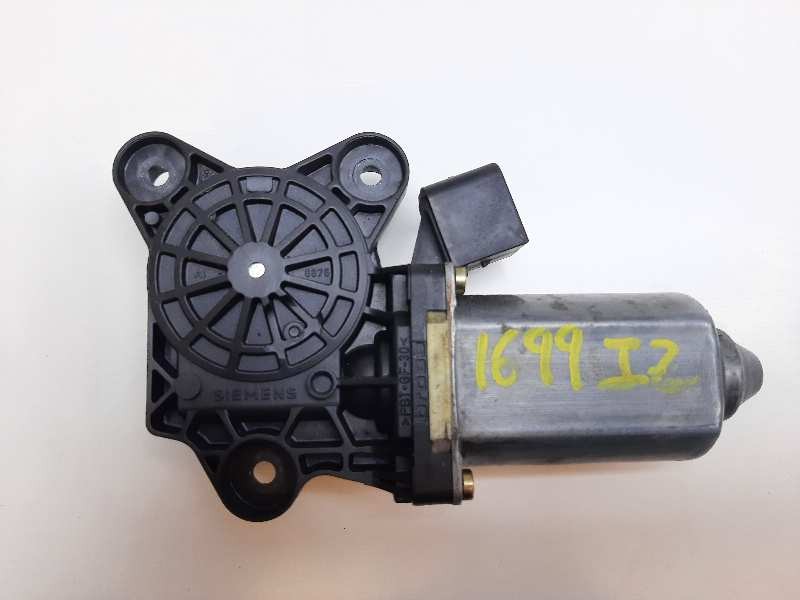 Recambio de motor elevalunas delantero izquierdo para mercedes clase c (w203) sportcoupe c 220 cdi (203.706) referencia OEM IAM 
