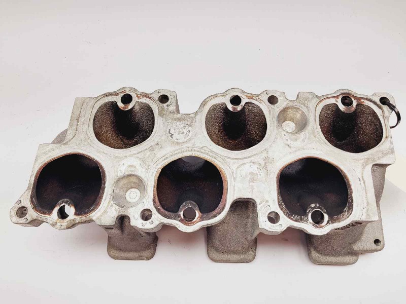 Recambio de colector admision para chevrolet captiva 3.2 v6 ltx referencia OEM IAM 12571079  