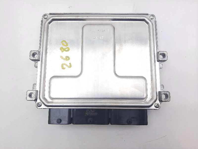 Recambio de centralita motor uce para dacia sandero laureate referencia OEM IAM 237105499R 172070790 237109221R