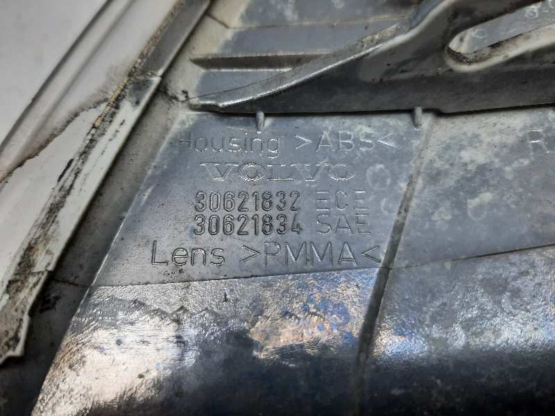 Recambio de piloto delantero derecho para volvo v40 familiar 1.9 d+ lse referencia OEM IAM 30621832 30621834 