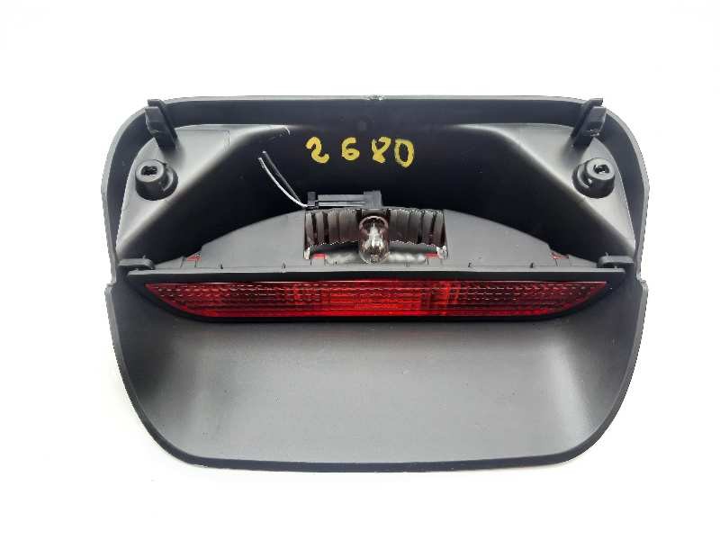 Recambio de luz central de freno para dacia sandero laureate referencia OEM IAM 265987418R  