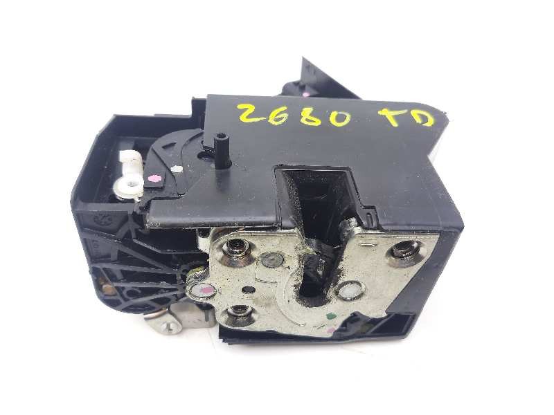 Recambio de cerradura puerta trasera derecha para dacia sandero laureate referencia OEM IAM 825022281R  