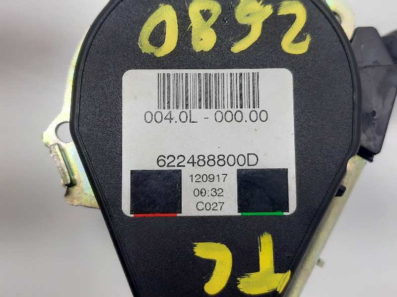 Recambio de cinturon seguridad trasero central para dacia sandero laureate referencia OEM IAM 622488800D  