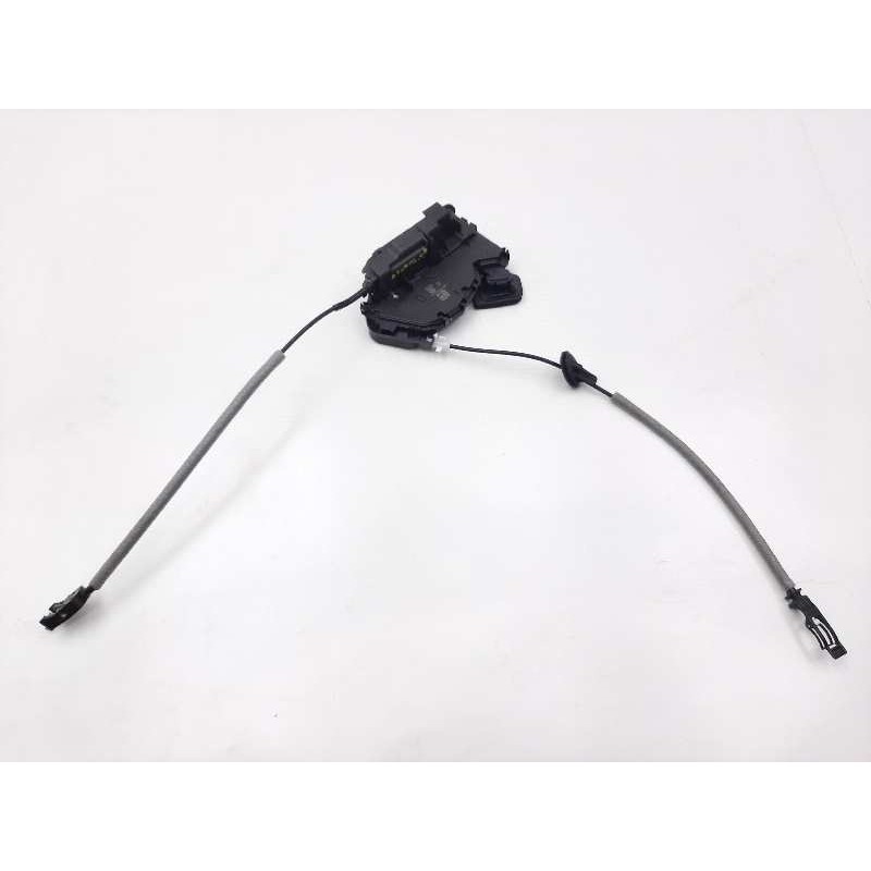 Recambio de cerradura puerta delantera derecha para volkswagen polo beats referencia OEM IAM B6C5TB837016C  