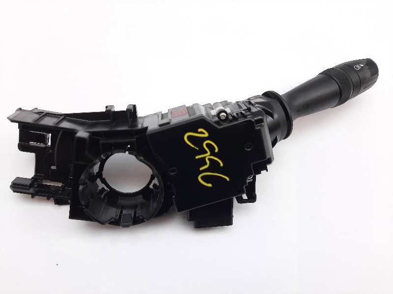 Recambio de mando luces para toyota auris hybrid business referencia OEM IAM 17F852 8414002720 
