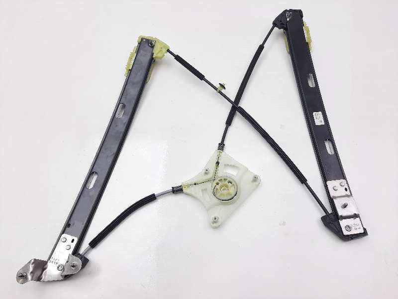 Recambio de elevalunas delantero derecho para volkswagen polo beats referencia OEM IAM 2G4837462B  