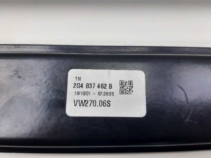 Recambio de elevalunas delantero derecho para volkswagen polo beats referencia OEM IAM 2G4837462B  