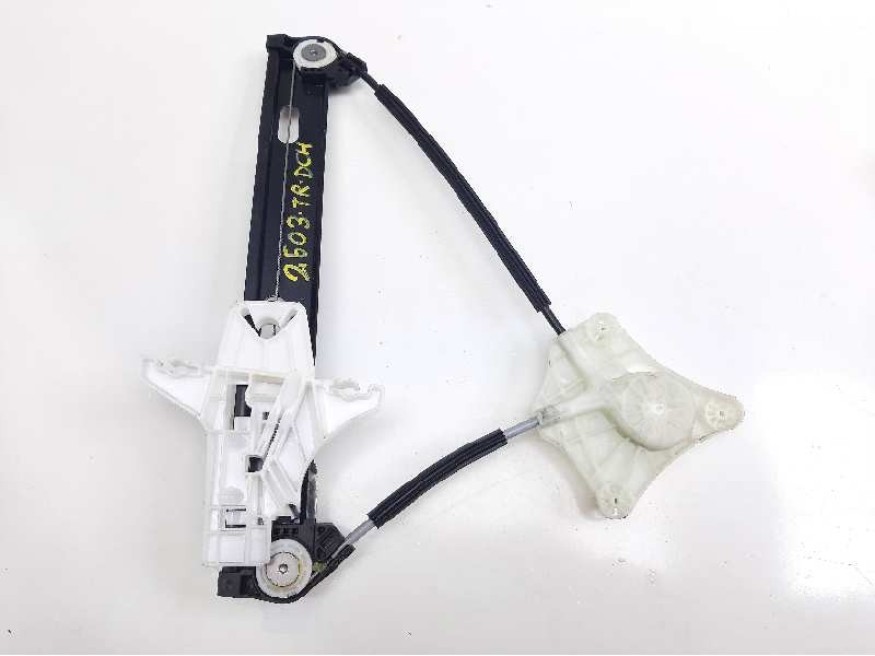 Recambio de elevalunas trasero derecho para volkswagen polo beats referencia OEM IAM 2G6839462C  