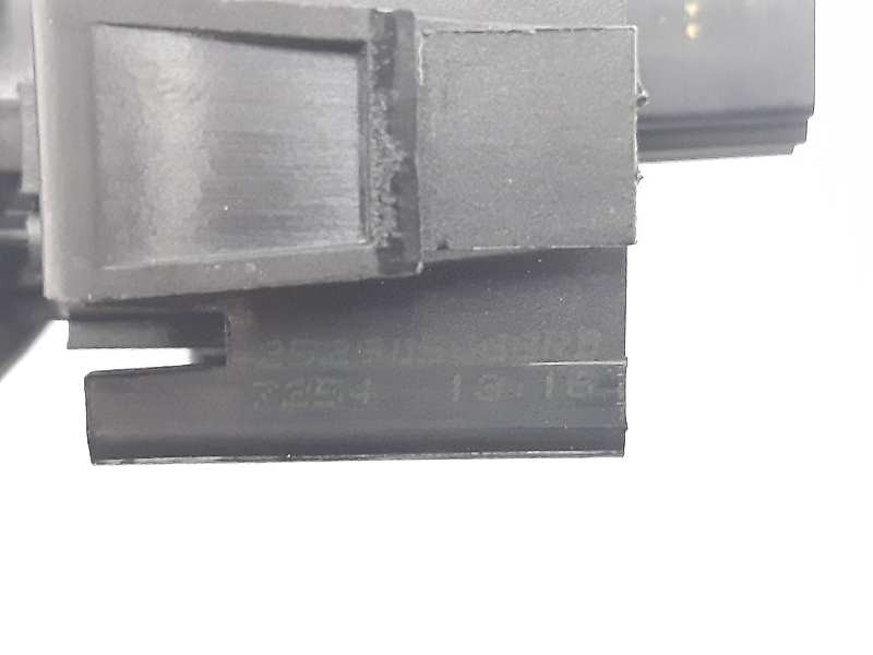 Recambio de warning para dacia sandero laureate referencia OEM IAM 252905668RB  