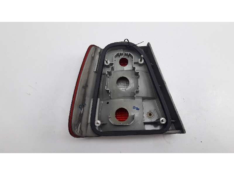 Recambio de piloto trasero derecho para volvo serie 960 berlina/familiar 2.5 24v berlina referencia OEM IAM   