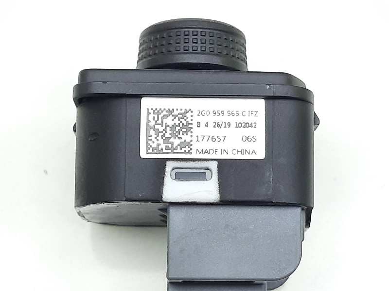 Recambio de mando retrovisor para volkswagen polo beats referencia OEM IAM 2G0959565C  