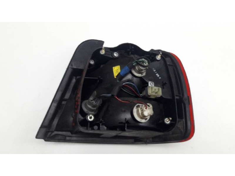 Recambio de piloto trasero izquierdo para hyundai lantra berlina (rd) 1.6 gl referencia OEM IAM   