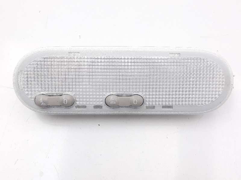 Recambio de luz interior para dacia sandero laureate referencia OEM IAM   
