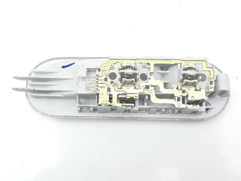 Recambio de luz interior para dacia sandero laureate referencia OEM IAM   