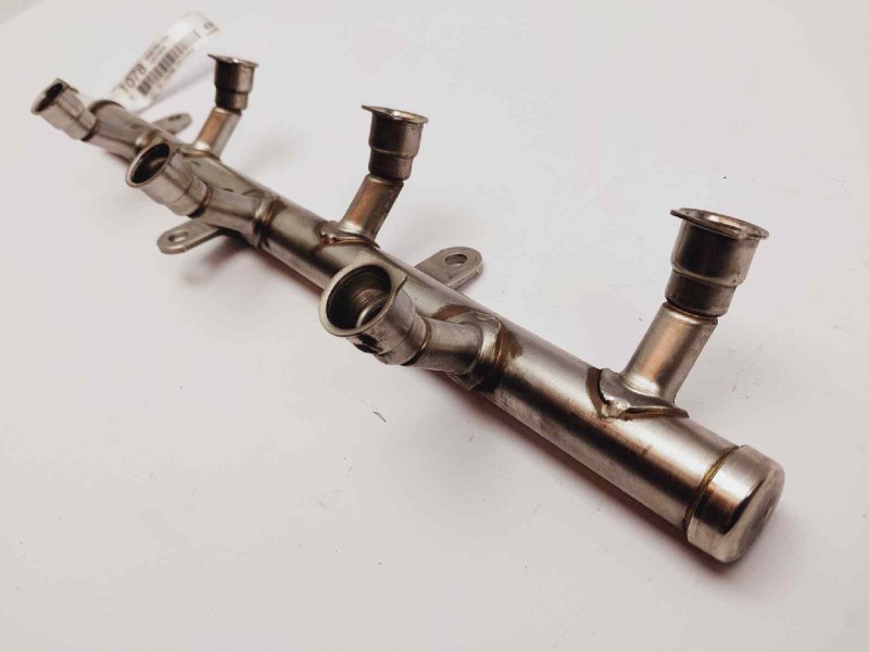 Recambio de rampa inyectora para chevrolet captiva 3.2 v6 ltx referencia OEM IAM 12571078 6002FM0082 