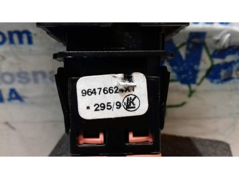 Recambio de interruptor para citroen c4 berlina referencia OEM IAM 96476624XT  
