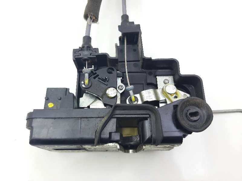 Recambio de cerradura puerta trasera izquierda para chevrolet captiva 2.2 vcdi lt 2wd referencia OEM IAM   