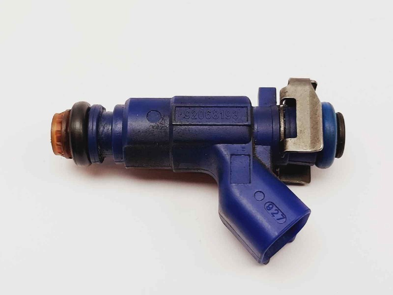 Recambio de inyector para chevrolet captiva 3.2 v6 ltx referencia OEM IAM 92068193 0280156300 12609418