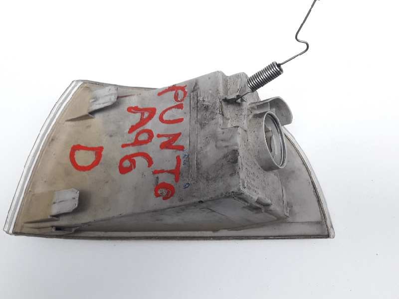 Recambio de piloto delantero derecho para fiat punto berlina (176) referencia OEM IAM   